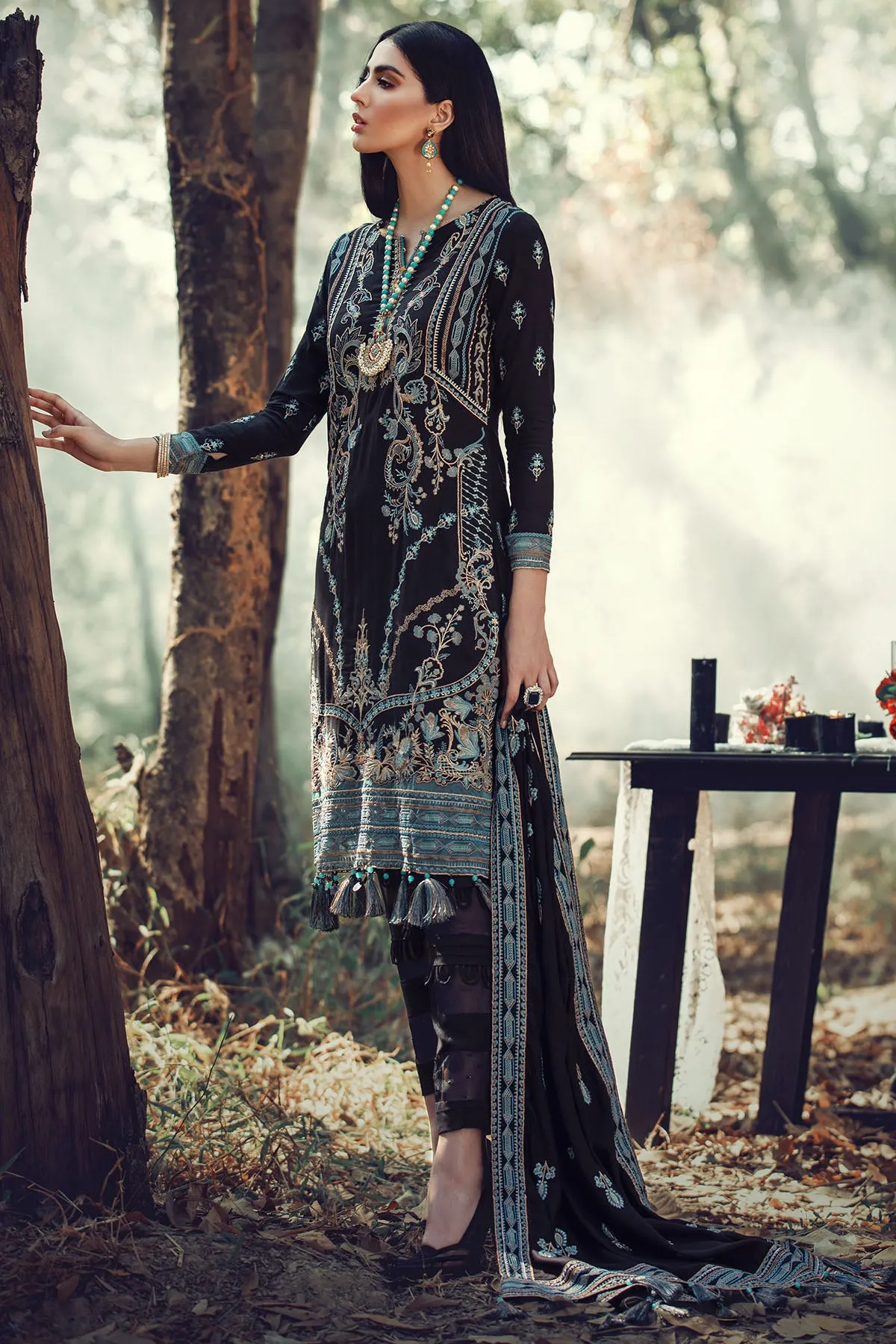 2706-MIDNIGHT EMBROIDERED LINEN UNSTITCHED
