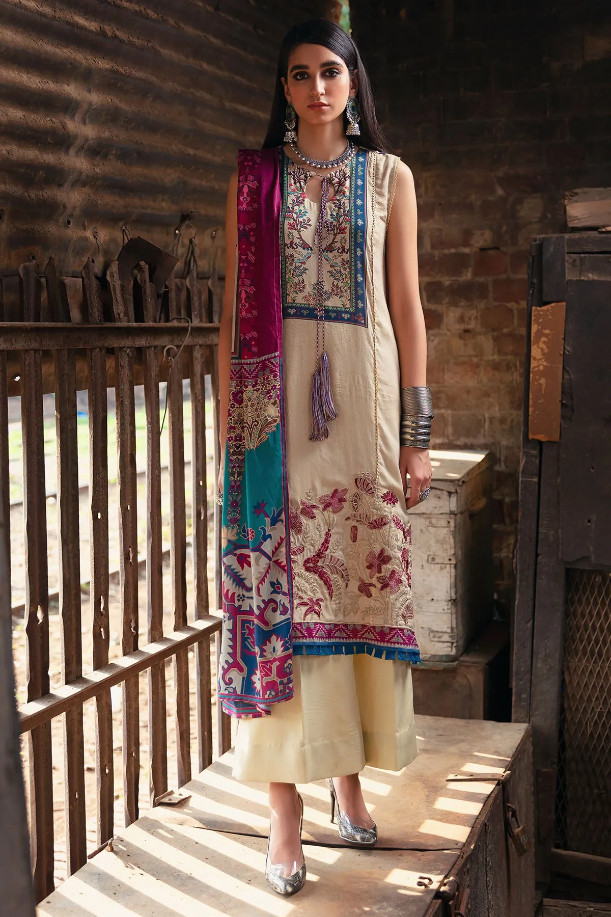 3076-WISTERIA DIGITAL PRINTED LINEN UNSTITCHED