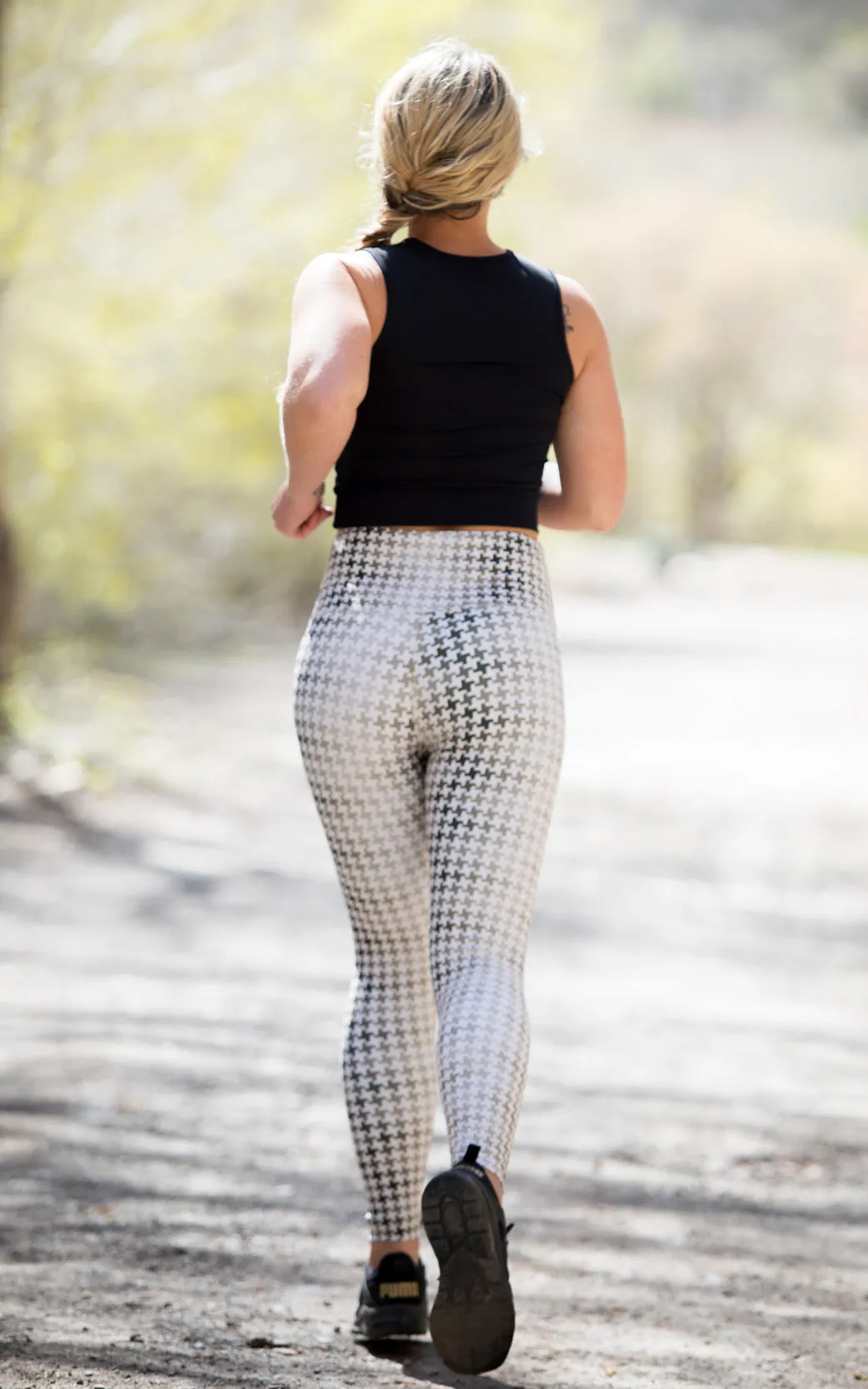 EARTHY HOUNDSTOOTH PRINTED LEGGING
