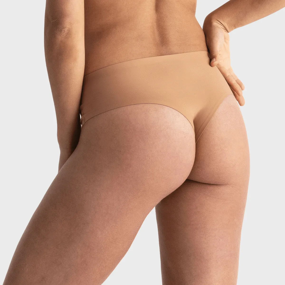 EVELYN & BOBBIE 1703213 SEAMLESS HIGH-WAISTED THONG