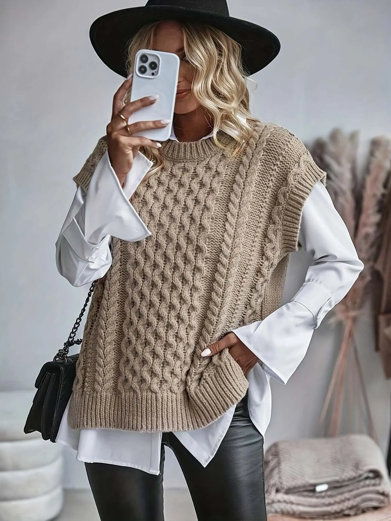 Women's Relaxed Fit Cable Knit Sleeveless Vest